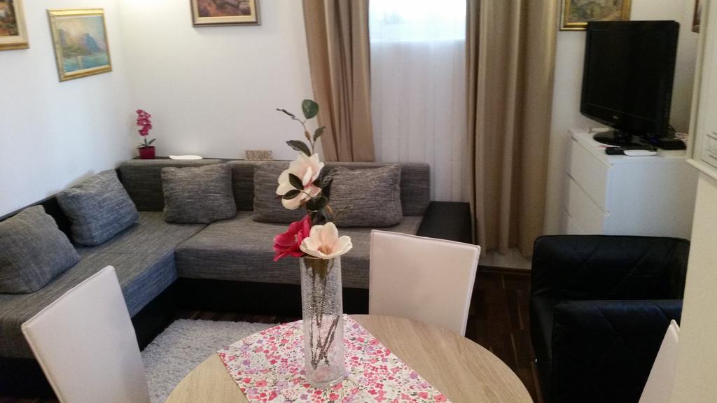 Apartment Ines สปลิท ภายนอก รูปภาพ