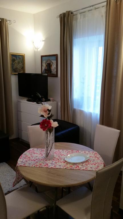 Apartment Ines สปลิท ภายนอก รูปภาพ